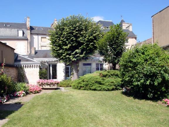 Bien Etre Immo Apartment Poitiers Exterior foto